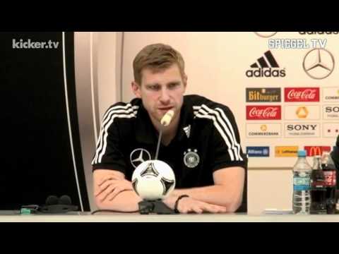Per Mertesacker - Abwehrchef? | SPIEGEL TV