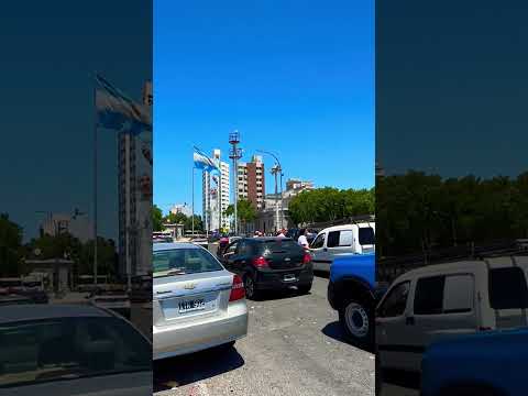 Los egresados y sus familias han dejado todo sucio la plaza Moreno de #laplata #shorts #buenosaires