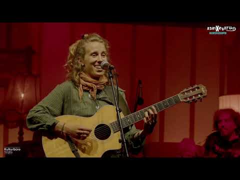 Nora Beisel - Straßenlaternen Rampenlicht LIVE  @adriAkustik Liedermacherfestival