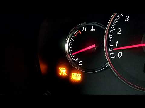 Fehlercode P0172: Motorkontrollleuchte, Traktionskontrollleuchte und Tempomatleuchte blinken.