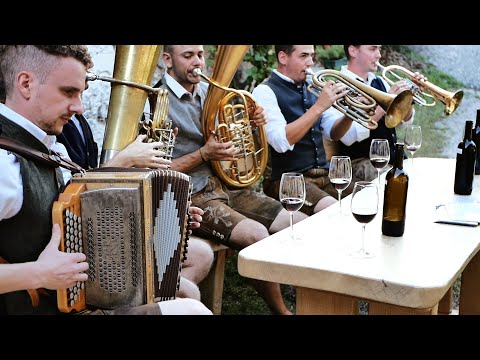 Südtiroler Lausbuam - Pedeller Buam Polka