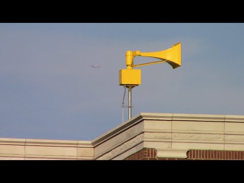 Mineola, NY - Original Federal Signal Thunderbolt 1003 (FIXED BLOWER) - 6pm Cycle: Hi-Lo - 8/30/23