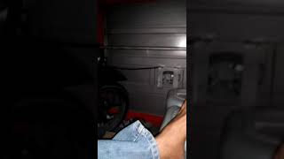 preview picture of video 'Perjuangan kernet bus tidur di bagasi'