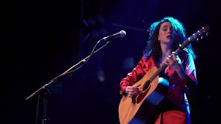 THE WORLD IS CHANGING ME - ALICE WONDER