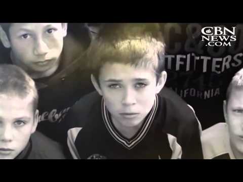 CBN News Showcase: Islam: Terrorizer or Peacemaker? - April 2, 2016