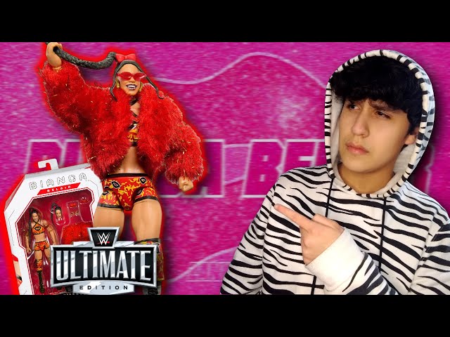 Vídeo relacionado con Mattel WWE - Figura de acción y Accesorios de la colección Elite, Set Premium de Bianca Belair, Wrestlemania con Piezas de Howard Finkel Build-A-Figure