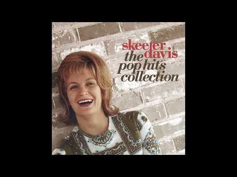 I'm Saving My Love - Skeeter Davis