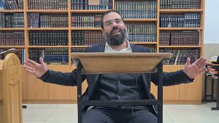 הרב חיים סרוסי - פרשת ויקרא - תעריך כל מעשה קטן (הרב חיים סרוסי) - התמונה מוצגת ישירות מתוך אתר האינטרנט יוטיוב. זכויות היוצרים בתמונה שייכות ליוצרה. קישור קרדיט למקור התוכן נמצא בתוך דף הסרטון