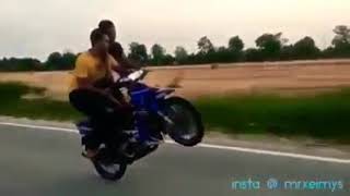 Download lagu 125zr wheelie mp3