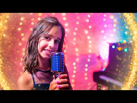 GRACIAS POR ESTAR AHÍ – Videoclip Oficial