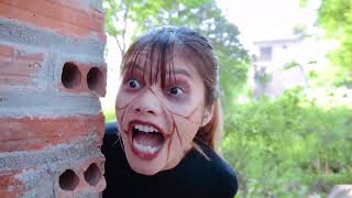 ZOMBIE GIRL ESCAPE PREGNANCY PRANK BATTLE - Doctor