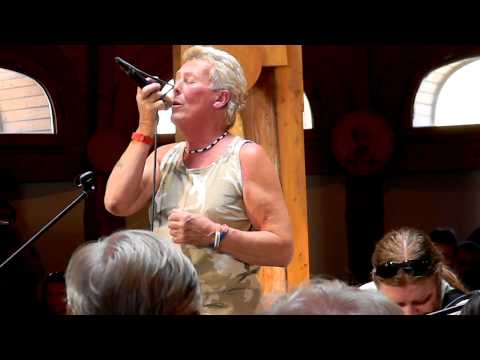 Ray Phillips - Little Bird (Live at Gastroblues Festival, Paks, Hungary, 2011).MOV