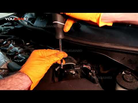 2012-2017 Toyota Camry XV50 Code Reading Mass Airflow Sensor Replacement