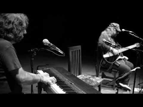 Santiago Feliú &- Frank Delgado  A dónde van? (Santiago Feliú)