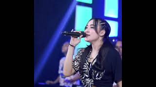 Download lagu bahagia yeni inka - story wa dangdut koplo terbaru mp3