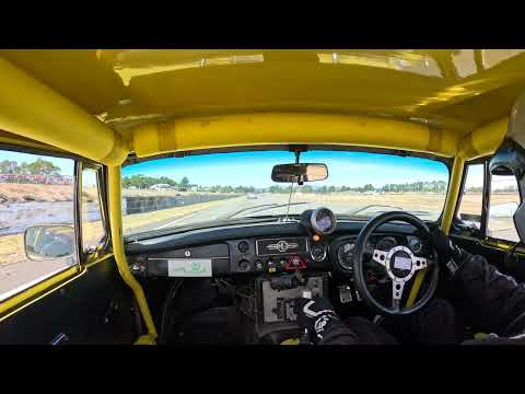 SKOPE CLASSIC 2024 SHAUN TURNER MG B ROADSTER