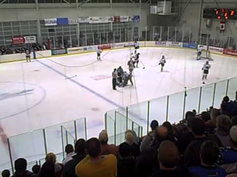 Evansville IceMen Fight - Mark Cody [11-26-10 vs Komets]