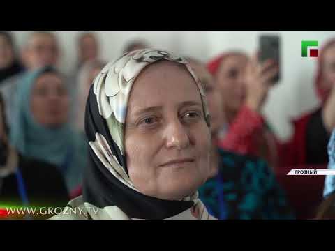 Главный врач РДКБ выпустил руководство об истории становления и развития больницы.