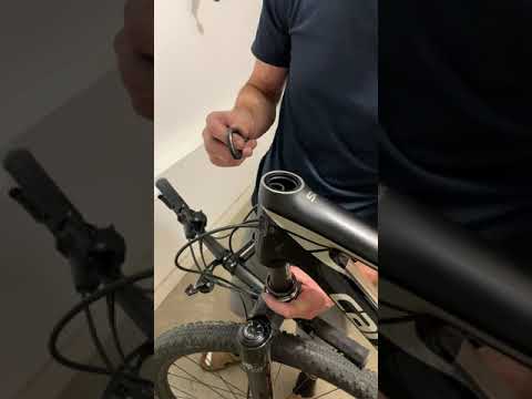 2019 Cannondale Scalpel Si Headset Removal & Replacement (Part 1 of 2)