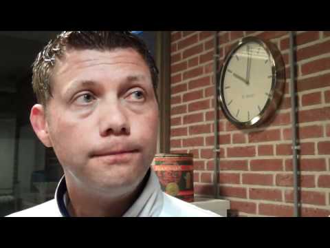 Trainer Marcel van Langeveld  van kampioen vv Rhoon