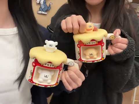 In the new year, I exchanged it with my good friends for a cute dog repair cup, a cup control, a