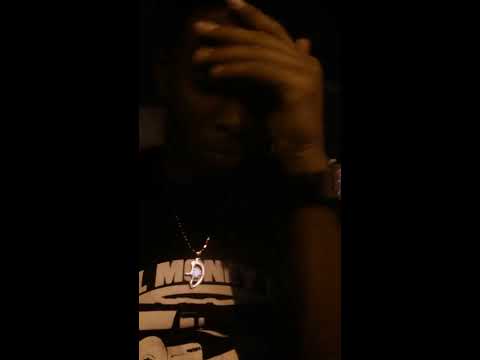 Capmigo  In rolls royce listening to Cheif Keef