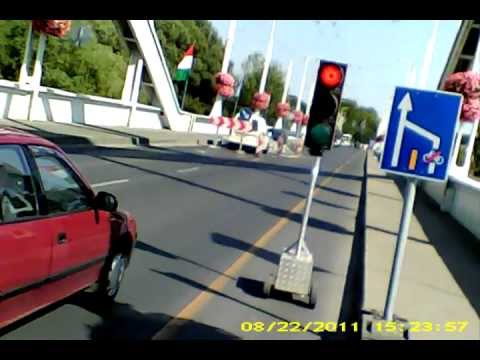 Kerékpárosokra is vonatkozik a piros ...