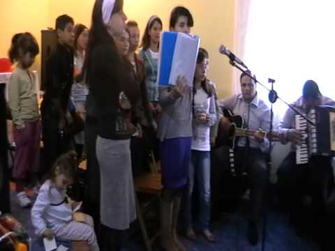 Buciumeni, Grupul de tineret