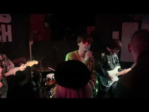 The Rotanas headlining Clwb Ifor Bach 04/11/21