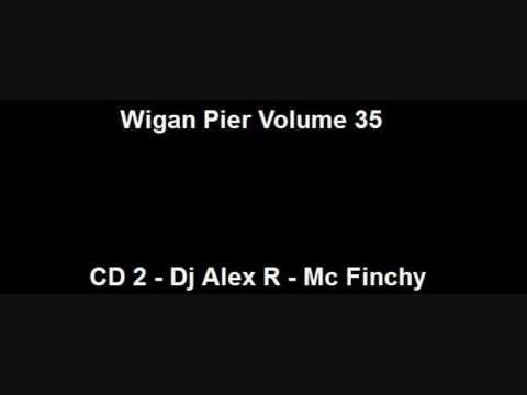 Wigan Pier Volume 35 - CD 2 - Dj Alex R - Mc Finchy