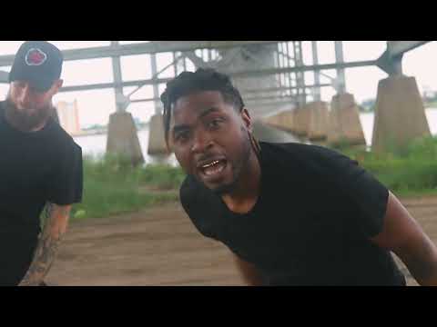 MgSean3x ft. SoundTrackGeniuz - Johnny Bravo(Offical Video)