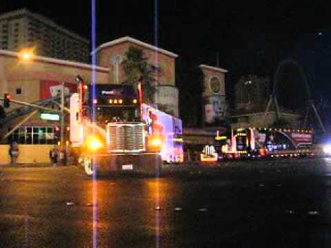 Las Vegas  Truck Parade - Desfile de caminhões 1701.AVI