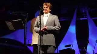 Aled Jones sings The Rose