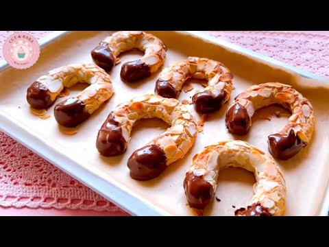 Almond cookies / Mandelhörnchen german cookies