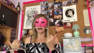 Essere una bella donna...autorizza?