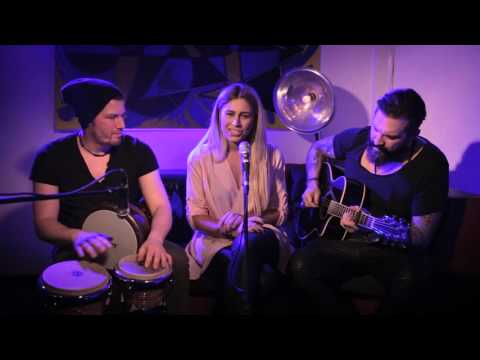 Tori Kelly "Paper Hearts" by Linda Teodosiu (Acoustic Version)