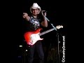 Brad Paisley-workin on a tan