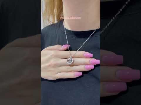 Подарок девушке колье "Серебряное сердечко с признанием в любви на 100 языках" на цепочке в бархатном футляре - фото 1 - id-p1909004381