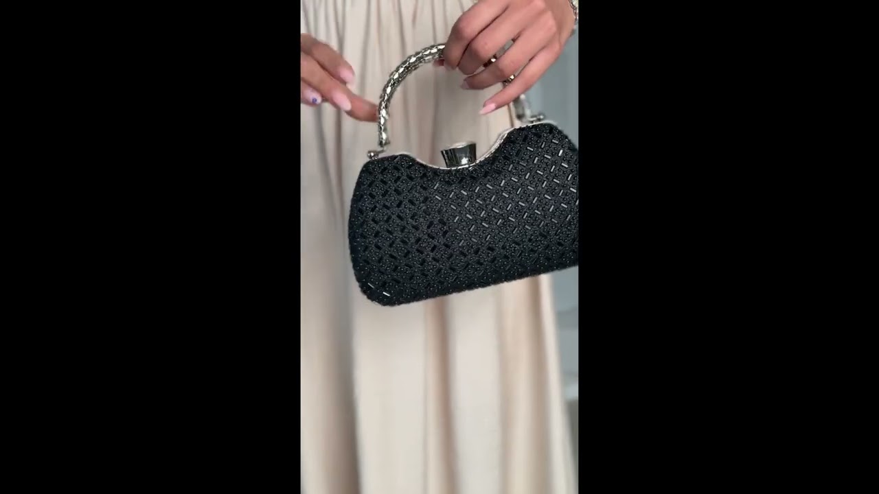 Luxury evening bag with interlocking metal handle - Black