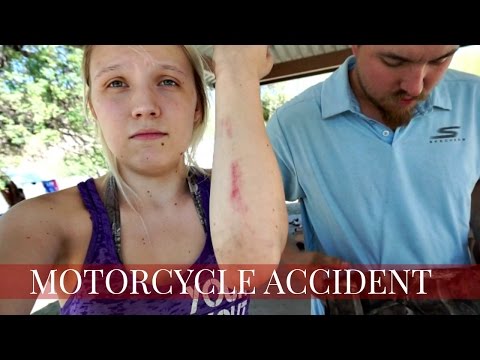Weekend Vlog│WE GOT IN AN ACCIDENT! Video