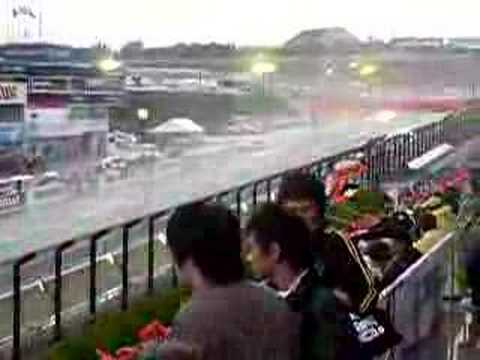 Super GT action at Suzuka final round 2005