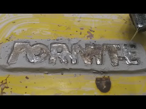 Melting Aluminium to make a FORTNITE for battle (Experiment)
