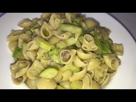 Video thumbnail: Makarona me Presh: Recetë Kremoz dhe e Shijshme