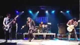 El Drogas en Irun  Peineta y mantilla  22 2 14