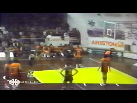 A2 1981/'82 Honky Fabriano Basket - Oece Trieste 52-53