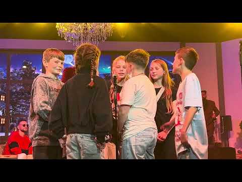 Sido’s Weihnachtsshow 2025 - „Mama hat gesagt“ Sido singt mit Kindern aus dem Publikum 