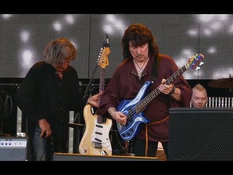 Ritchie Blackmore's Rainbow - Black Night - RITCHIE ON BASS - Rockfest, June 6, 2019yvin