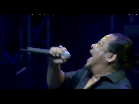 Zaw Win Htut: ဇော်ဝင်းထွဋ် − အချစ်ရဲ့အားမာန်