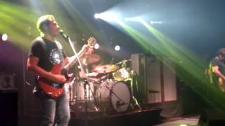 DIVIDIDOS - Banderitas y globos (Teatro de Flores 25.05.2017)