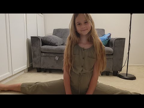 I FINALLY Did the Middle Split?! 😱💗 | Day 5 of My 10 Day Split Challenge